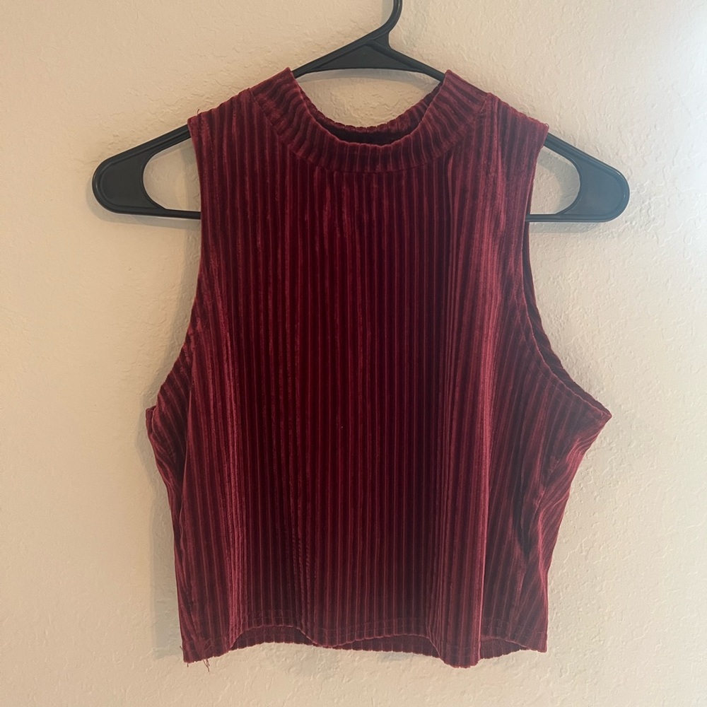 Crop top